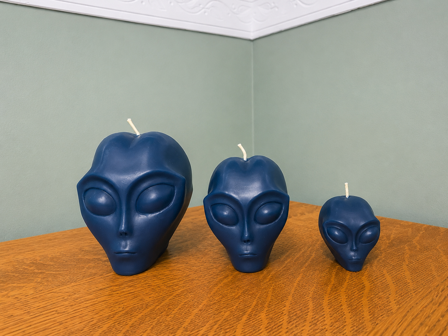 Alien Head - Pure Beeswax Candle